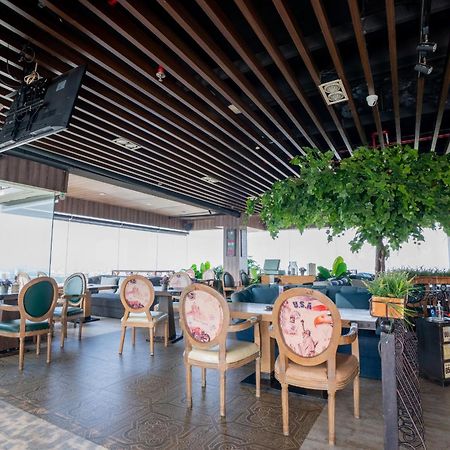 Belviu Hotel Bandung Esterno foto