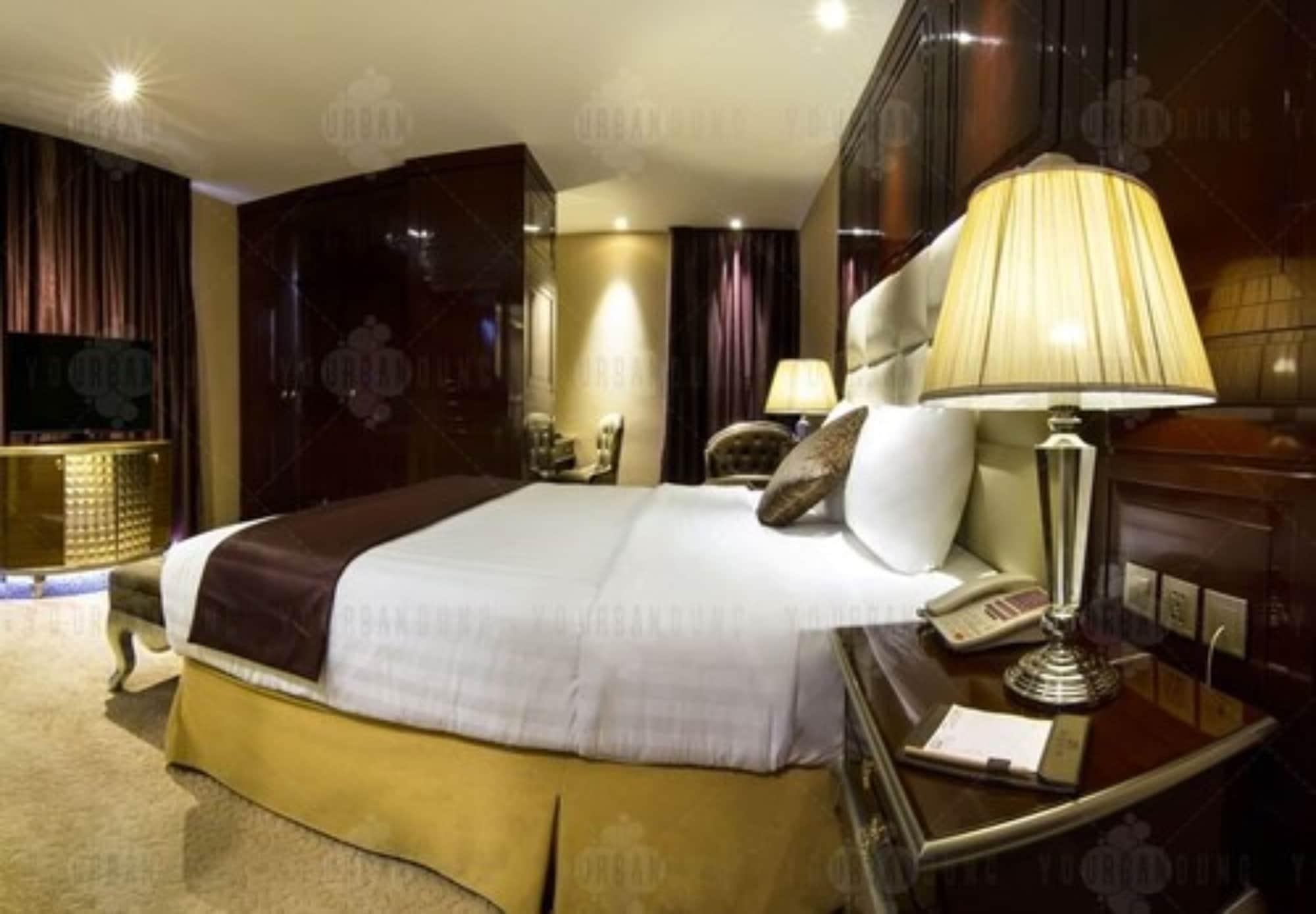 Belviu Hotel Bandung Esterno foto