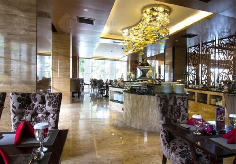 Belviu Hotel Bandung Esterno foto