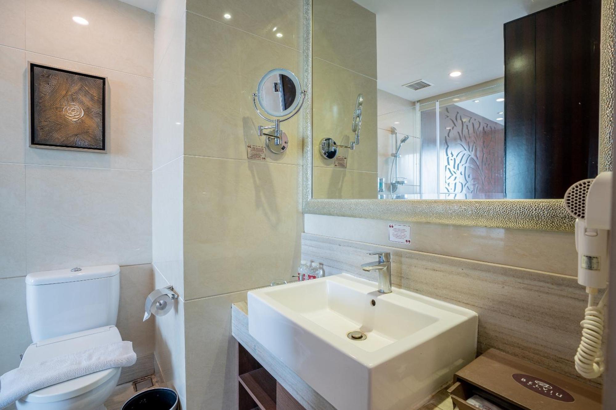 Belviu Hotel Bandung Esterno foto