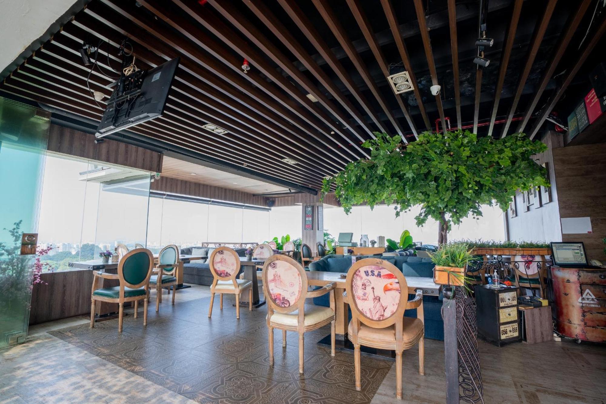Belviu Hotel Bandung Esterno foto